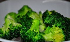 9 thay đổi trong chế độ ăn uống giúp kiểm soát huyết áp cao