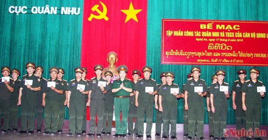 Tập huấn công tác quân nhu và tăng gia sản xuất cho cán bộ quân đội nhân dân Lào