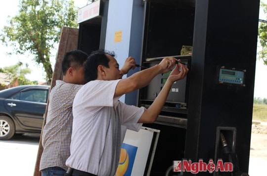 Niêm phong kẹp chì cây xăng dầu trên toàn tỉnh
