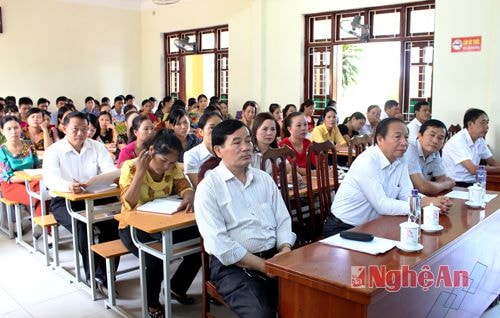 Nghĩa Đàn: Nâng cao trình độ lý luận chính trị cho đội ngũ giáo viên