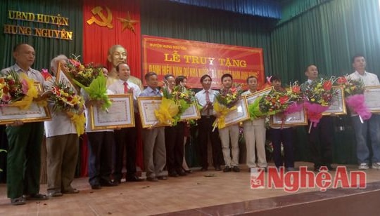 Thị xã Hoàng Mai, Hưng Nguyên tổ chức Lễ trao tặng danh hiệu Bà mẹ VNAH