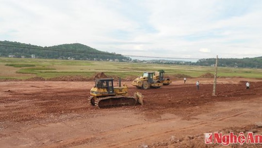 Nghi Lộc vận động thành công giải phóng mặt bằng đường D4