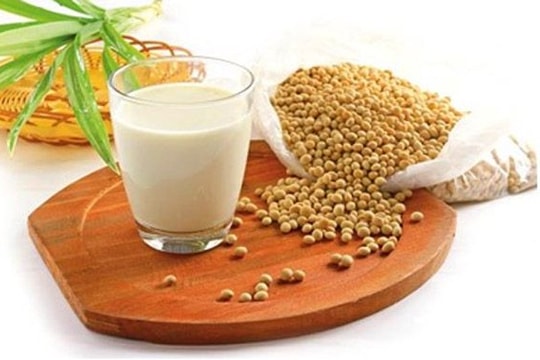 6 lý do bạn nên uống sữa đậu nành thường xuyên