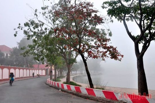 Hồ Goong chiều­ thu