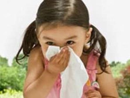 Cách xử lý khi trẻ bị chảy máu cam