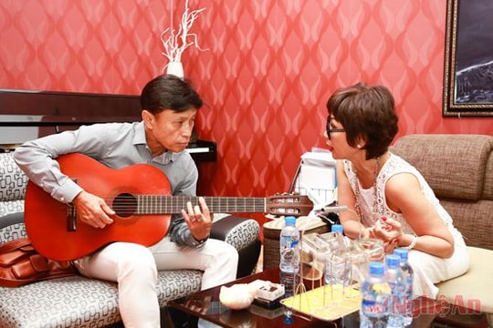 Tuấn Ngọc, Khánh Hà hết mình trên sàn tập "Đêm Tình Nhân 2"