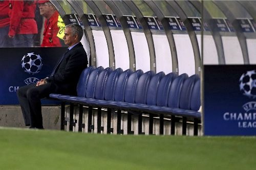 Porto 2-1 Chelsea: Ngày về khốn khổ của Mourinho