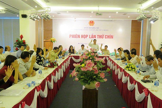 Nhất trí thông qua báo cáo thẩm tra dự án Luật Báo chí (sửa đổi)