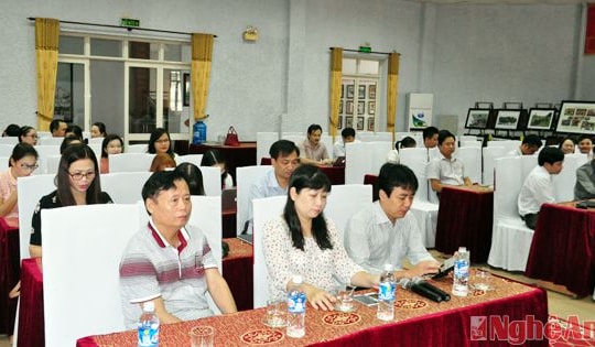 Tập huấn nghiệp vụ báo chí viết đề tài xây dựng Đảng và kinh tế thời hội nhập