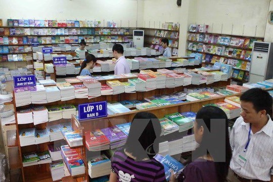 Giả mạo con dấu và chữ ký của lãnh đạo Bộ Giáo dục để chào bán sách