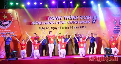 Đưa ca khúc cách mạng đến với công nhân khu công nghiệp