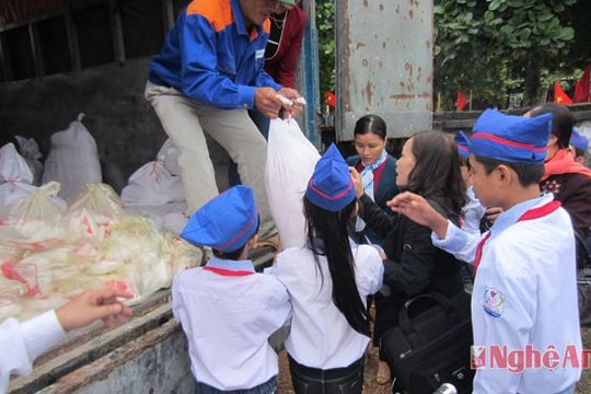 Phát động toàn dân mua và sử dụng muối I ốt