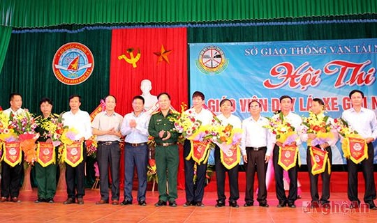 Hội thi giáo viên dạy lái xe giỏi năm 2015