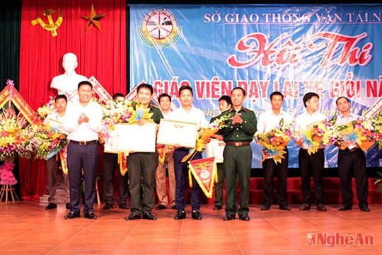 Bế mạc hội thi giáo viên dạy lái xe giỏi năm 2015