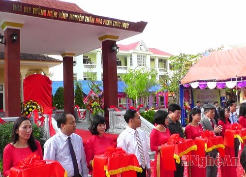 Khánh thành nhà bia tưởng niệm Đình Nguyên Thám hoa Phan Thúc Trực