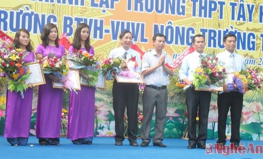 Trường THPT Tây Hiếu kỷ niệm 40 năm thành lập