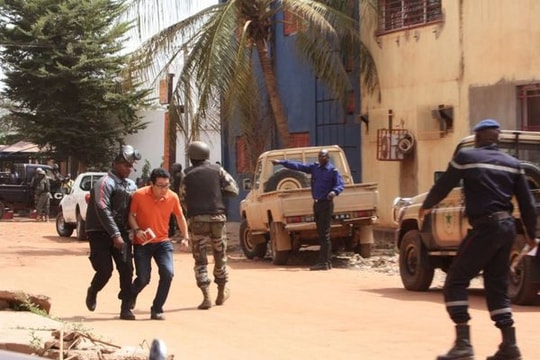 27 người thiệt mạng trong chiến dịch giải cứu con tin ở Mali