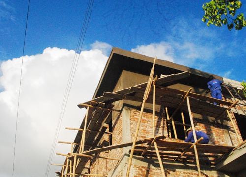 336 vụ vi phạm hành lang an toàn lưới điện cao áp