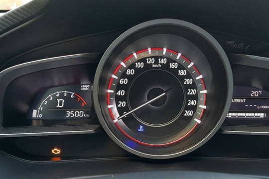 Mazda 3 báo lỗi động cơ: Hàng chục xe nổi đèn 2 lần