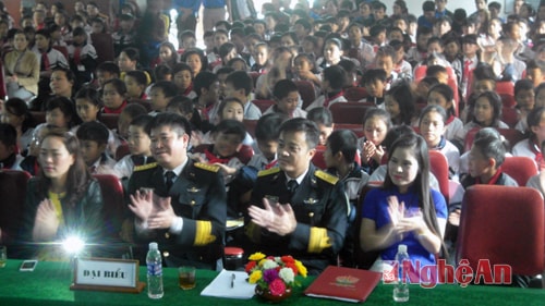 Hải đội 137, vùng I hải quân tổ chức tuyên truyền về  "biển đảo Việt Nam"