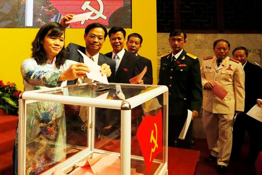 Nhân sự Đại hội Đảng: Chọn mặt gửi vàng