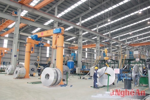 Nhà máy tôn Hoa Sen Nghệ An - Giá trị sản xuất năm 2015 đạt 290 tỷ đồng