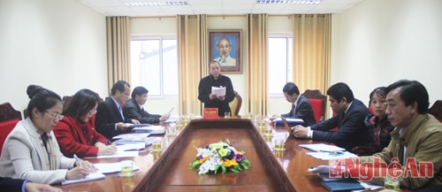 Nỗ lực giải quyết bài toán "dôi dư" giáo viên