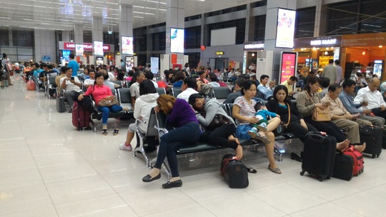 5 tháng bồi thường 10 tỉ đồng vì chậm, hủy chuyến bay