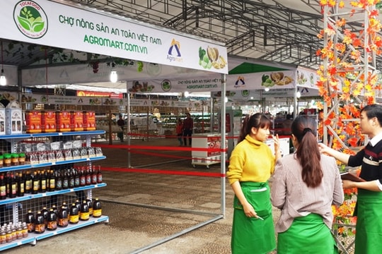 Tưng bừng khai trương chợ thương mại điện tử nông, lâm, thủy sản Việt Nam