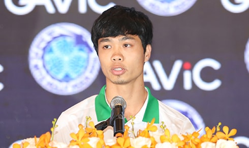 CLB Mito Hollyhock làm phóng sự về Công Phượng