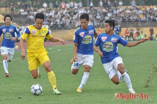 SLNA và những nốt thăng trầm mùa giải 2015