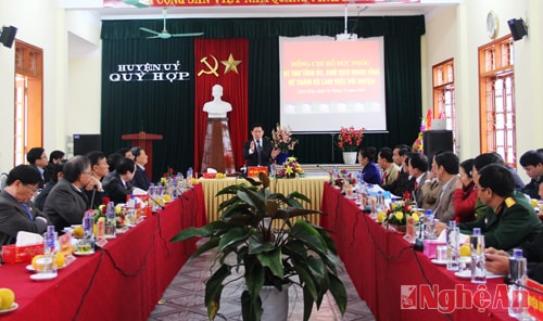 Đồng chí Hồ Đức Phớc làm việc với BTV Huyện ủy Quỳ Hợp