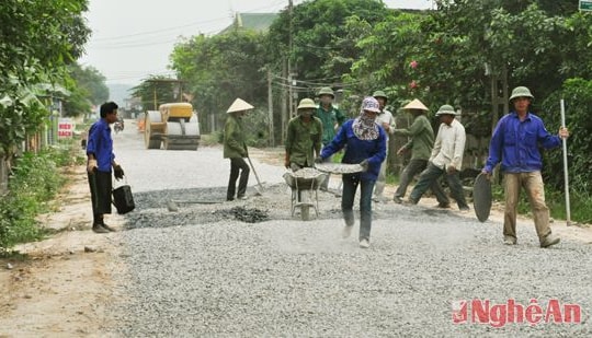 Nghi Lộc: gần 7000 hộ dân hiến đất làm đường nông thôn mới
