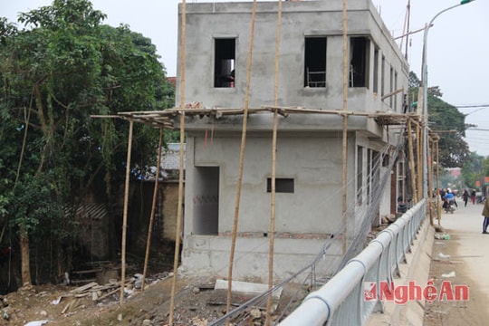 Bờ kênh Vách Bắc và kênh N18 (Yên Thành) bị lấn chiếm nghiêm trọng