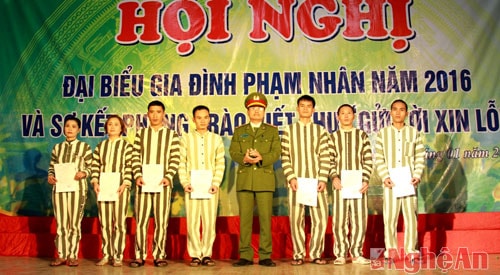 Hơn 3.200 phạm nhân Trại giam số 6 viết thư "Gửi lời xin lỗi"