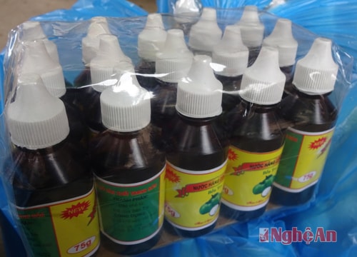 Phát hiện nước cốt dừa, thịt bò khô, bim bim xuất xứ không rõ