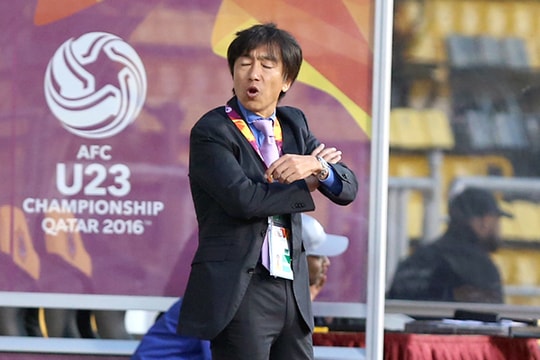 BLV Vũ Quang Huy: 'HLV Miura đúng chỉ là thường thôi'