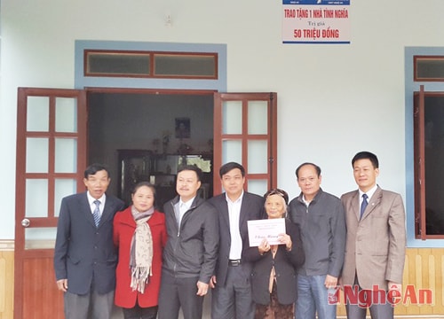 Hỗ trợ 100 triệu đồng xây dựng nhà tình nghĩa tại TX.Thái Hòa