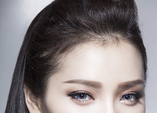 Phương Trinh Jolie bốc lửa với nhiều sắc môi