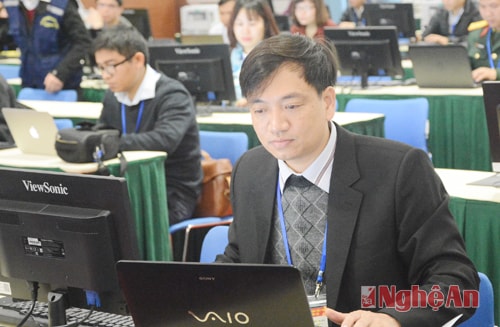 "Nóng" hoạt động truyền thông Đại hội Đảng XII