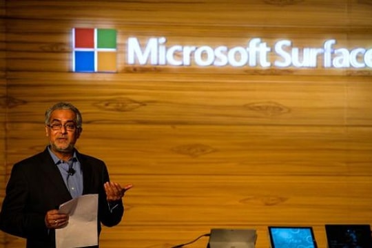 Hàng loạt tablet của Microsoft dính lỗi dây nguồn