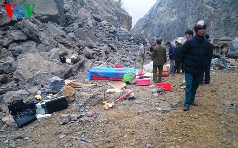 Vụ sập mỏ đá 8 người gặp nạn: Hiện trường kinh hoàng