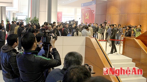 Bỏ phiếu quyết định những nhân sự xin rút ứng cử viên BCH Trung ương khóa XII