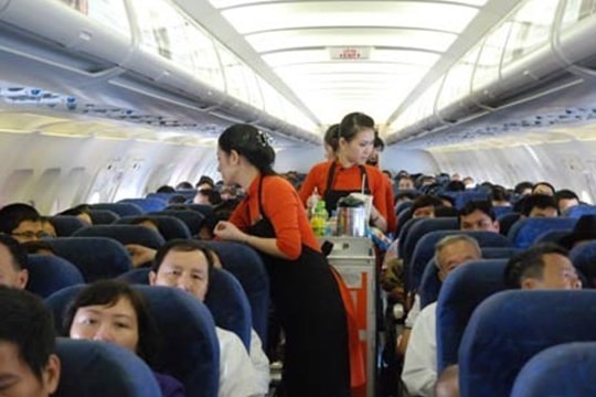 Bí mật sau những chiếc vé máy bay giá rẻ