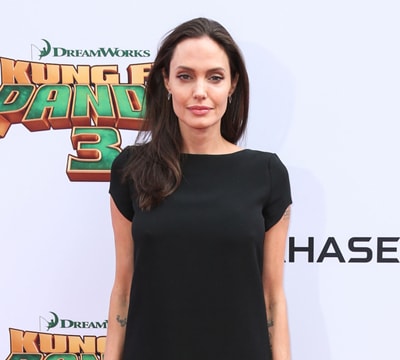 Angelina Jolie bị nghi mắc chứng biếng ăn và chỉ nặng 37 kg