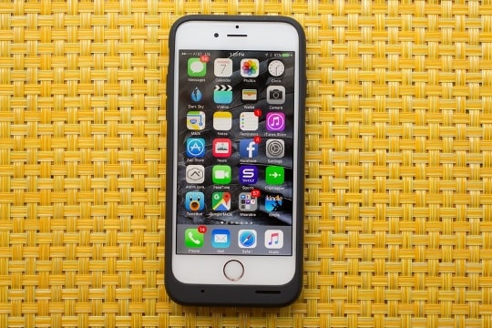 Apple iPhone sắp có sạc không dây