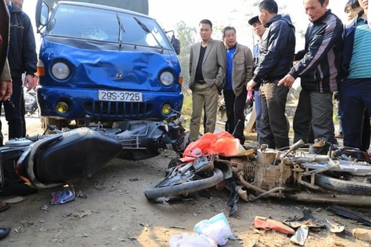 Tạm giữ hình sự lái xe gây tai nạn khiến 7 người thương vong