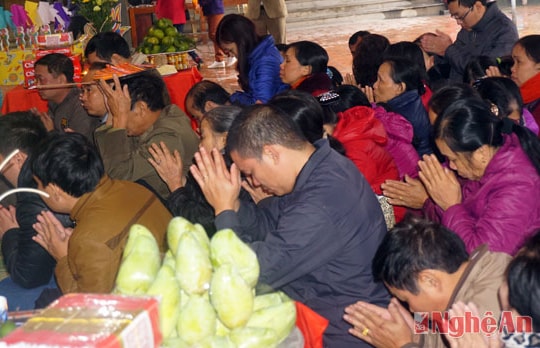 Nhộn nhịp "giải hạn" đầu năm