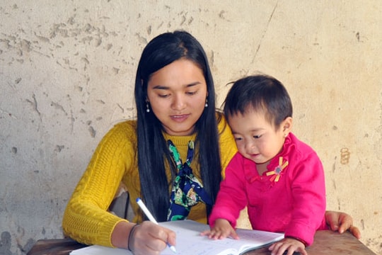 Cô giáo trẻ trên đỉnh Pu Lon