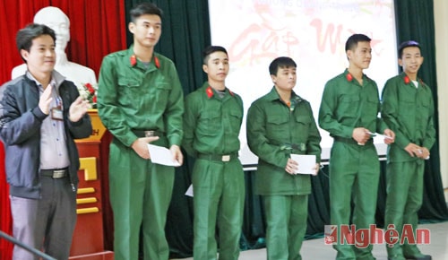 Phường Quang Trung gặp mặt thanh niên nhập ngũ năm 2016